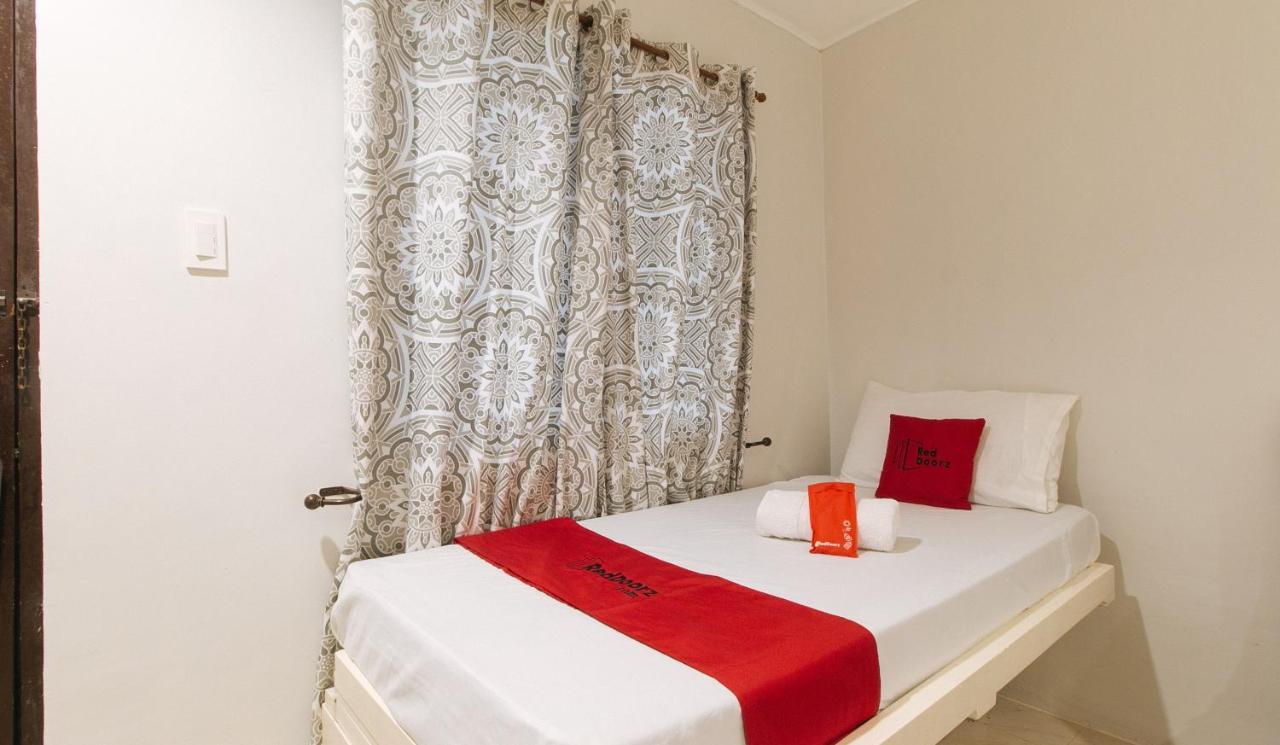 Reddoorz Premium @ Ouan'S The Farm Resort Лусена Экстерьер фото